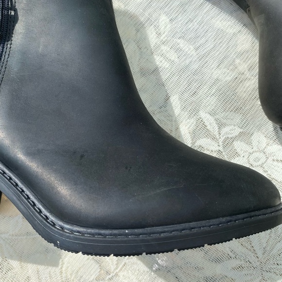 Clarks Collection Leather Heeled Ankle Boots “Scene Zip” Black 10 Wide - Picture 7 of 9